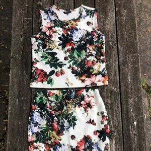 Floral skirt and top set *amazing pattern*